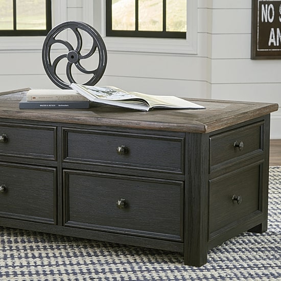 Signature Design by Ashley® Tyler Creek Lift Top Cocktail Table