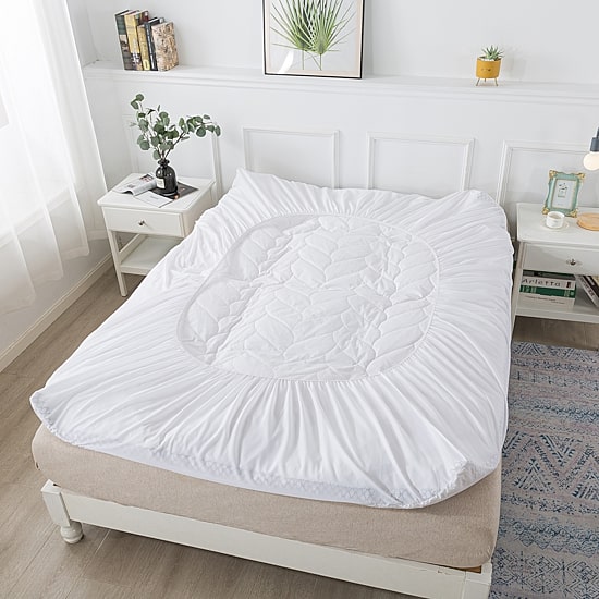 Waverly Cotton Quilted Dual Chamber 1.5 In Feather Topper