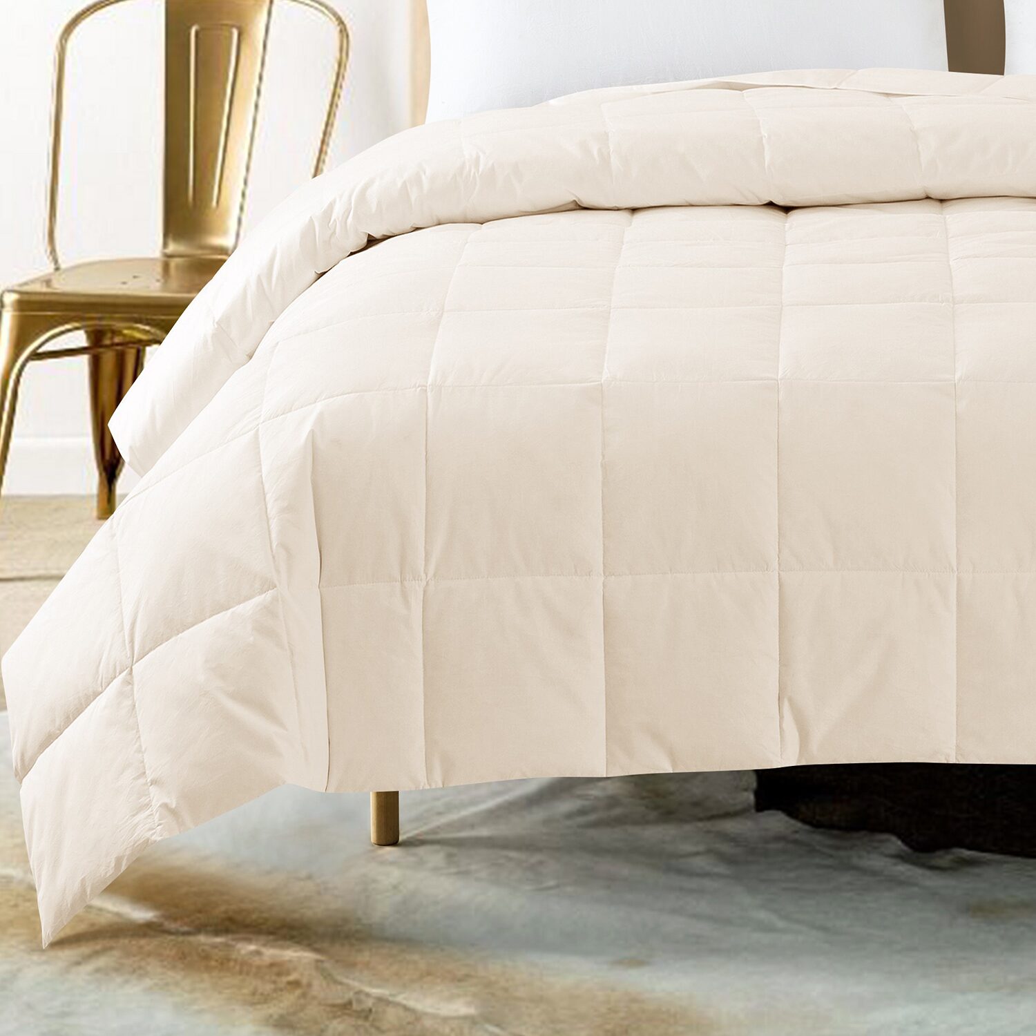 St. James Home Constance 233 Thread Count White Duck Down Blanket