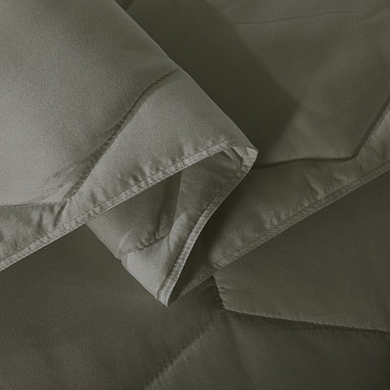 St. James Home Honeycomb Stitch Down Alternative Blanket