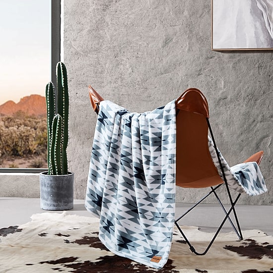 Wrangler Navajo Washable Lightweight Throw
