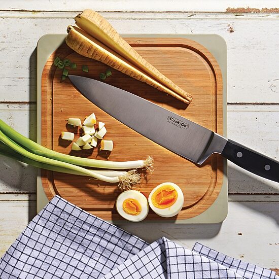 BergHOFF Essentials Triple Riveted 8" Chefs Knife