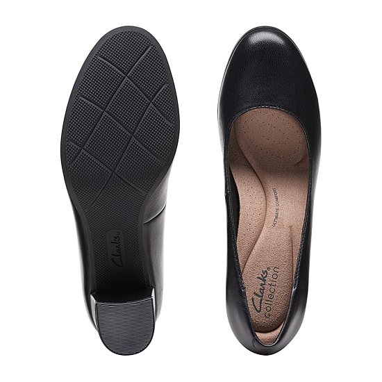 Clarks Bayla Skip Womens Round Closed Toe Block Heel Pumps