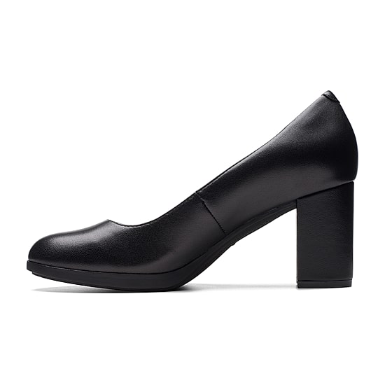 Clarks Bayla Skip Womens Round Closed Toe Block Heel Pumps