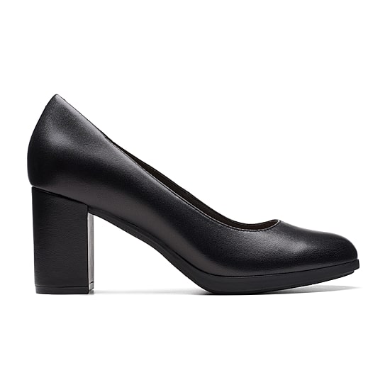 Clarks Bayla Skip Womens Round Closed Toe Block Heel Pumps