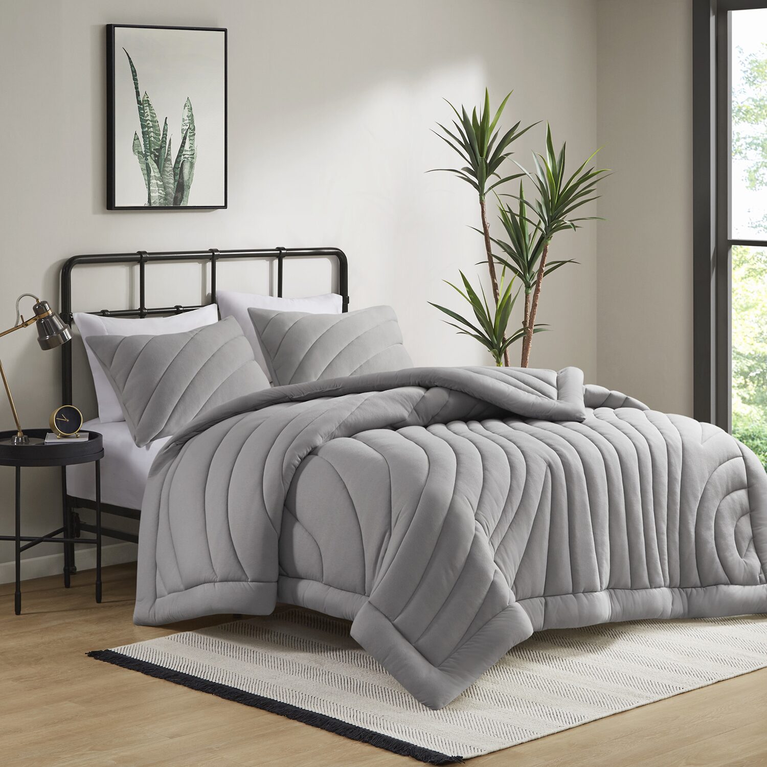 Intelligent Design Juniper Midweight Comforter Set