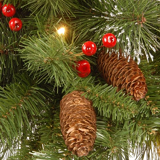 National Tree Co. Crestwood Spruce Wreath