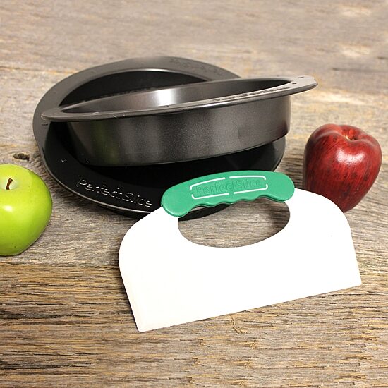 BergHOFF Perfect Slice 9" Round Cake Pan and Slicing Tool Set