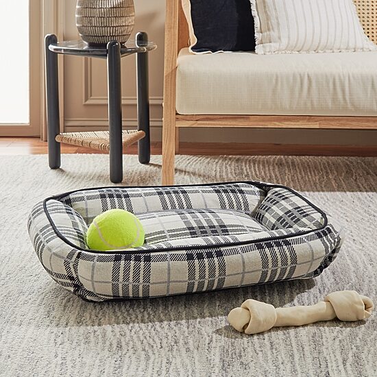 Safavieh Adair Pet Bed