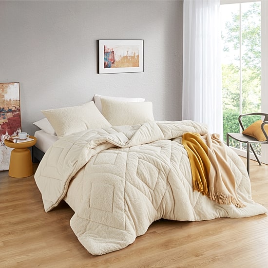 510 Design Kyla Quilted Teddy Midweight Comforter Set