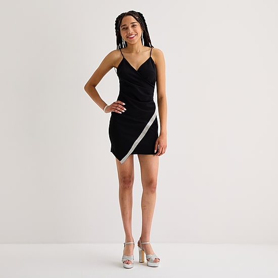 by&by Womens Juniors V Neck Short Sleeve Bodycon Dress