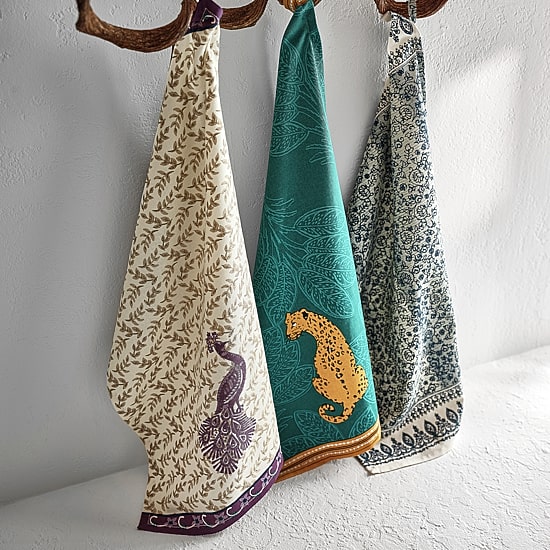 Distant Lands Elephant 2-pc. Kitchen Towel