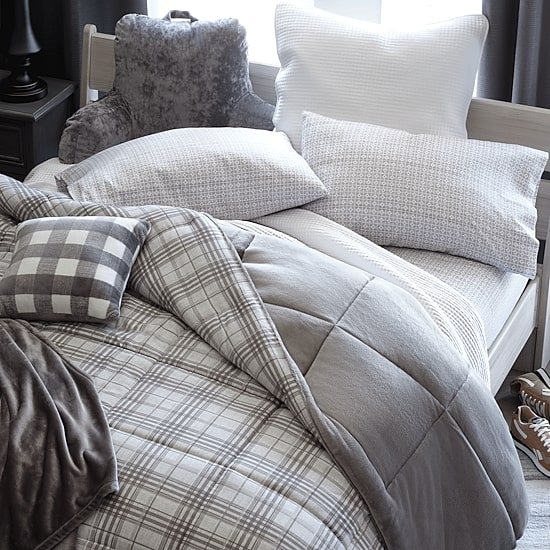 Home Expressions Plush Ultra Soft Down Alternative Reversible Comforter