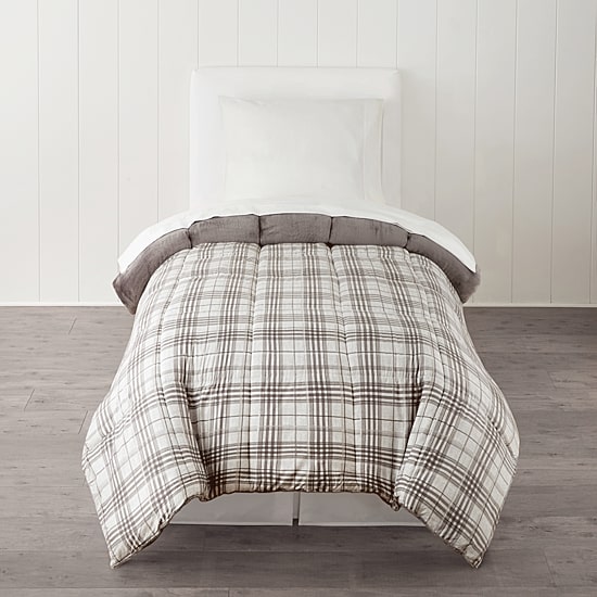 Home Expressions Plush Ultra Soft Down Alternative Reversible Comforter