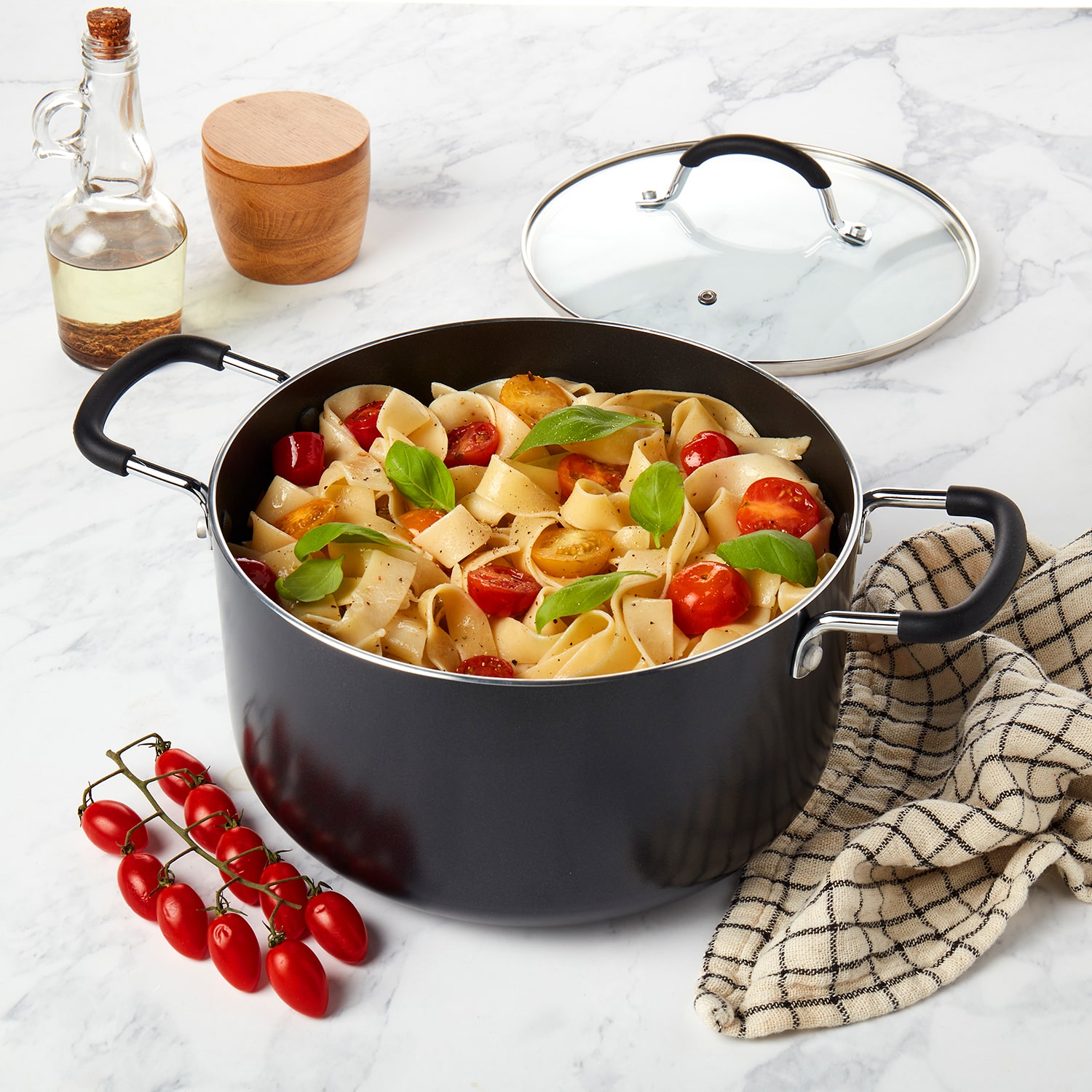 Denmark Premium 6-qt. Dutch Oven