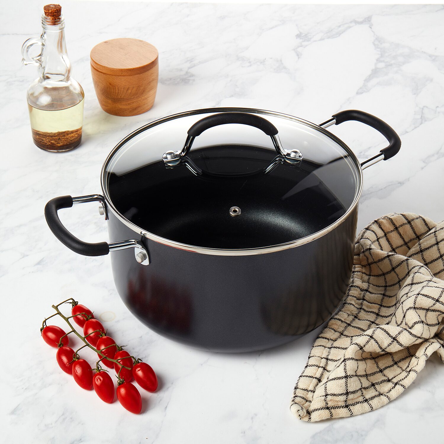Denmark Premium 6-qt. Dutch Oven