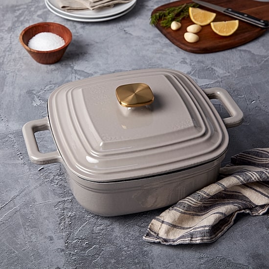 Smith & Clark Cast Iron 4-qt. Square Dutch Oven