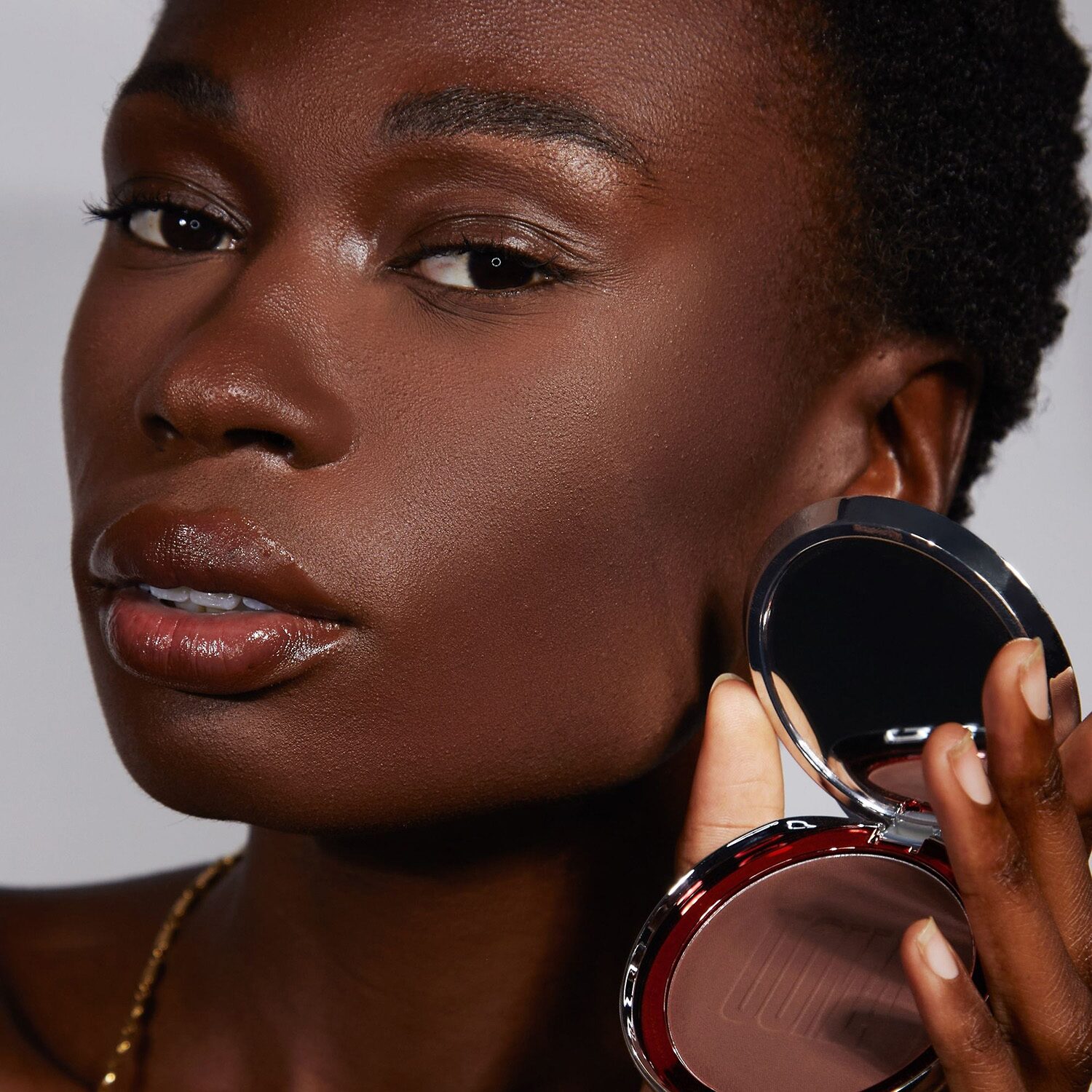 UOMA Beauty Double Take Sculpting & Bronzing Powder