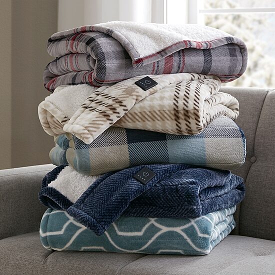 Beautyrest Plush Faux Sherpa Heated Throw