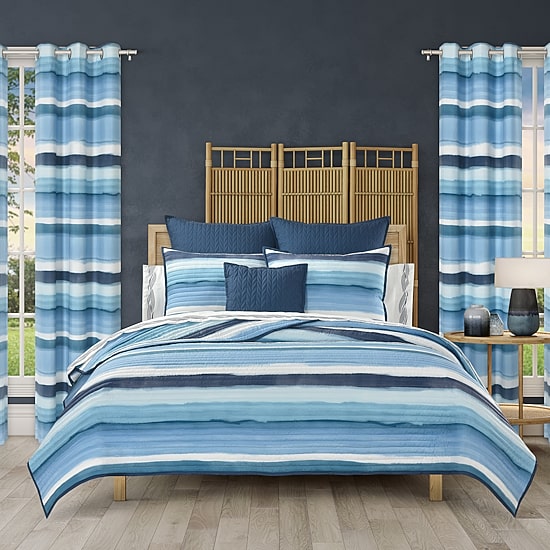 Royal Court Balboa Stripes Quilt Set