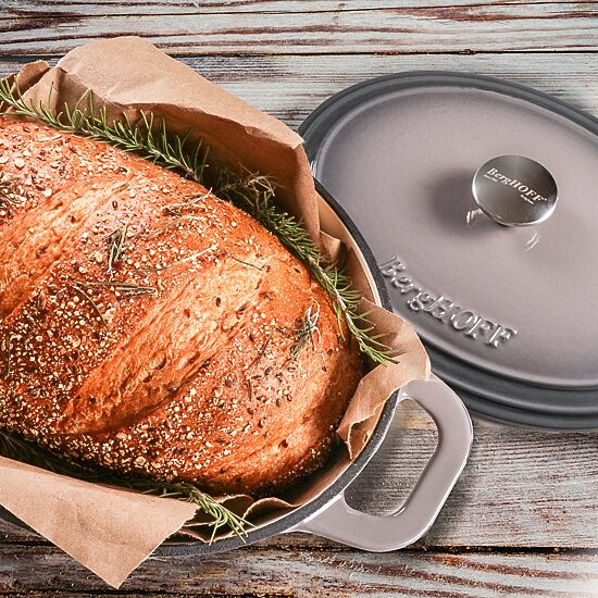 BergHOFF Neo Cast Iron 5-qt. Oval Dutch Oven