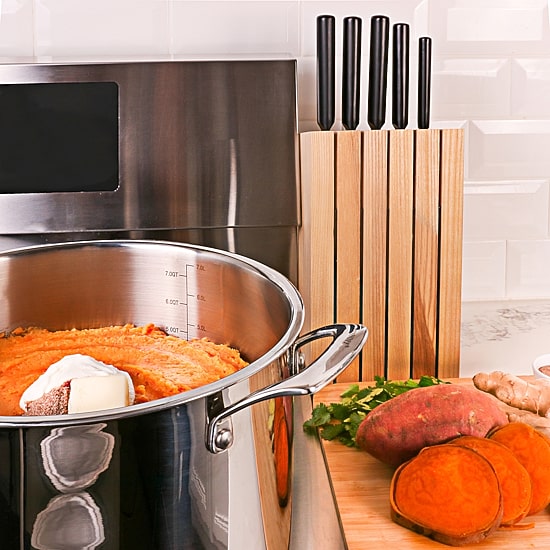 BergHOFF Professional 18/10 Stainless Steel 9.5" Stockpot with Lid
