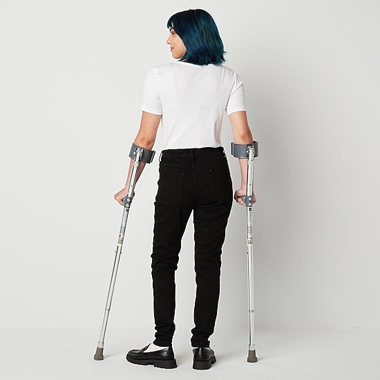 a.n.a. Womens Mid Rise Adaptive Skinny Jegging