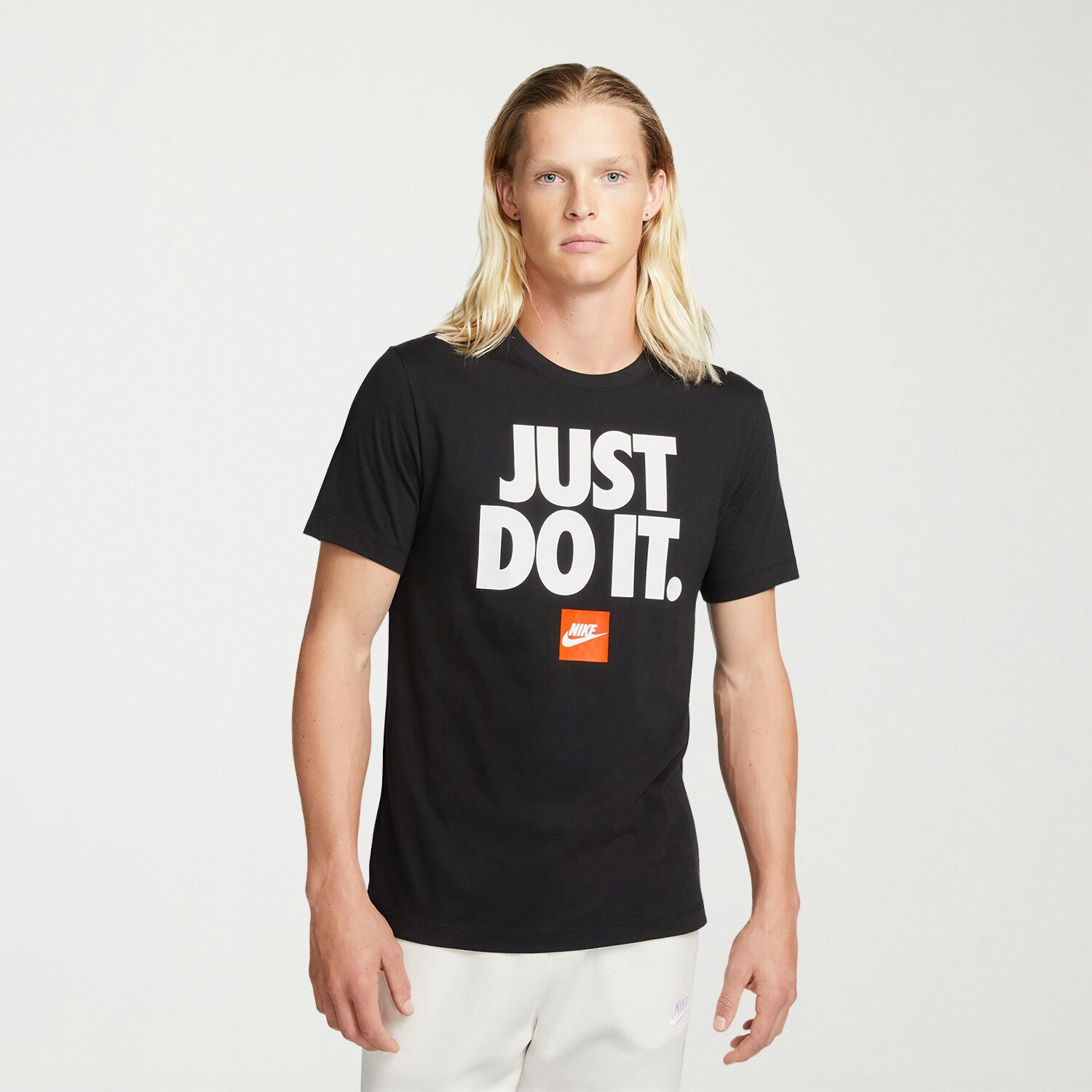 Nike Mens Crew Neck Short Sleeve Regular Fit Graphic T-Shirt