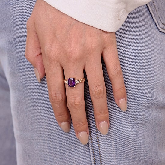 Womens Genuine Purple Amethyst 10K Gold Cocktail Ring