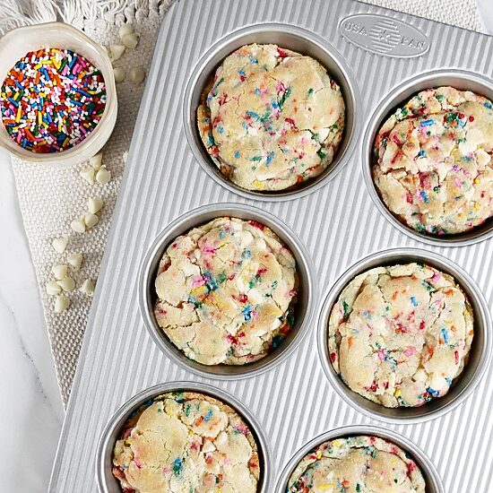 USA Pan 6-Well Mini Round Cake Pan
