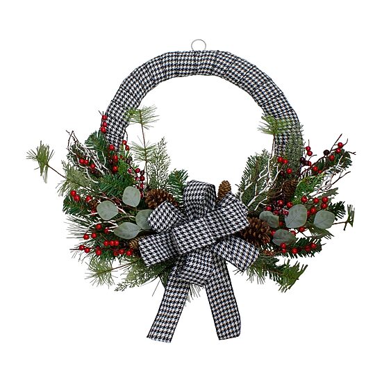 Northlight 24" Houndstooth And Berry Wreath