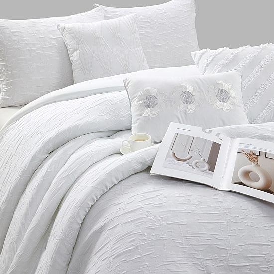 Stratford Park Fenna 7-pc. Lightweight Comforter Set