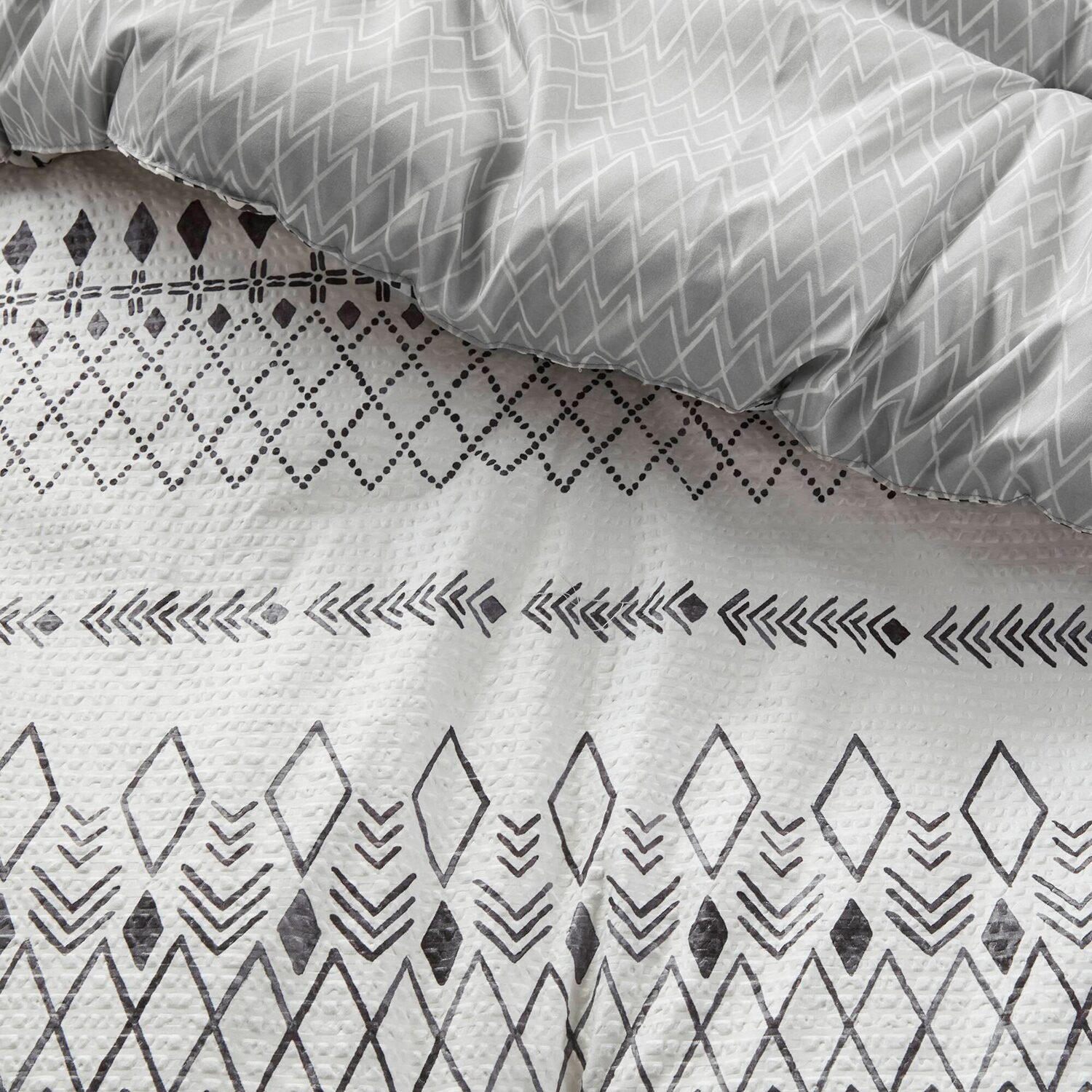Madison Park Joshua Seersucker 5-pc. Midweight Comforter Set