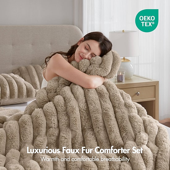Madison Park Dahlia Faux Fur 3-pc. Midweight Comforter Set