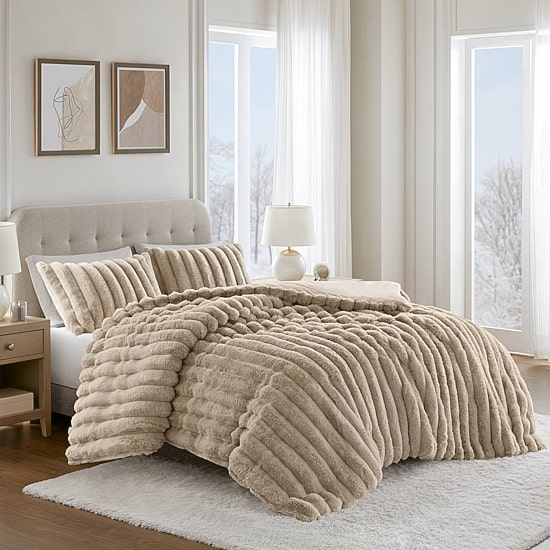 Madison Park Dahlia Faux Fur 3-pc. Midweight Comforter Set