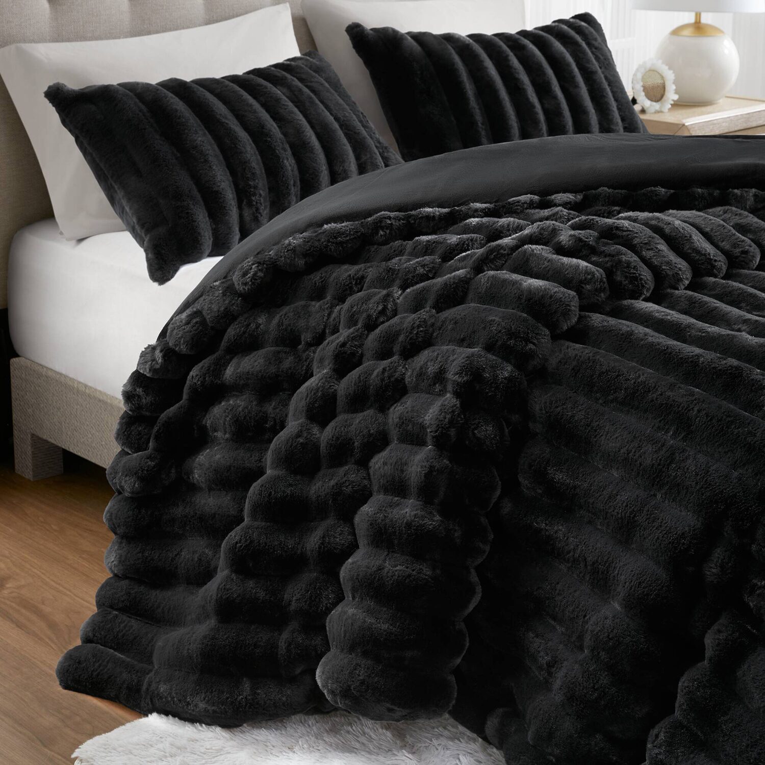 Madison Park Dahlia Faux Fur 3-pc. Midweight Comforter Set