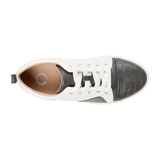 Journee Collection Kyndra Womens Round Closed Toe Slip-On Shoe
