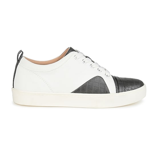 Journee Collection Kyndra Womens Round Closed Toe Slip-On Shoe