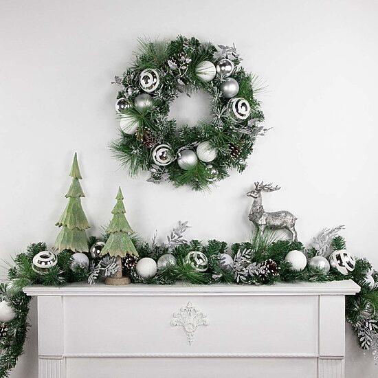 Northlight Pine Needle  Unlit Christmas Indoor Garland