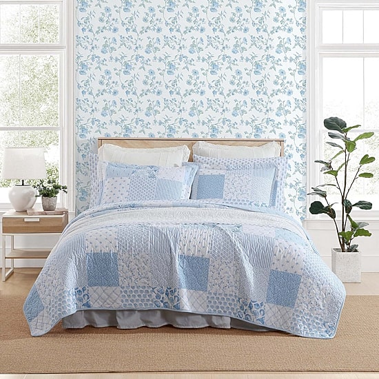 Laura Ashley Colleens Coastal Quilt Set