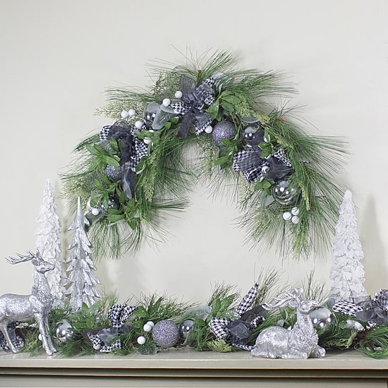 Northlight 36in Berries And Bows   Unlit Swag