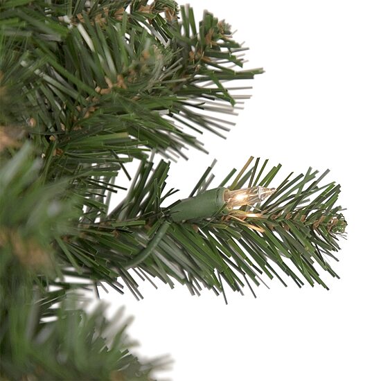 Northlight Windsor Pine Pre-Lit Wreath