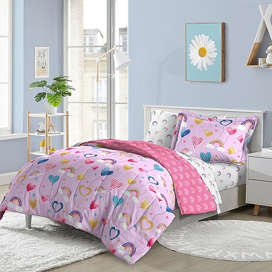 Dream Factory Balloon Hearts Lightweight Comforter Set