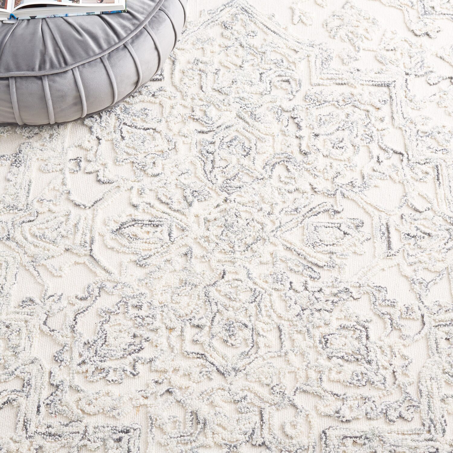 Martha Stewart Zion Bordered Indoor Rectangular Area Rug
