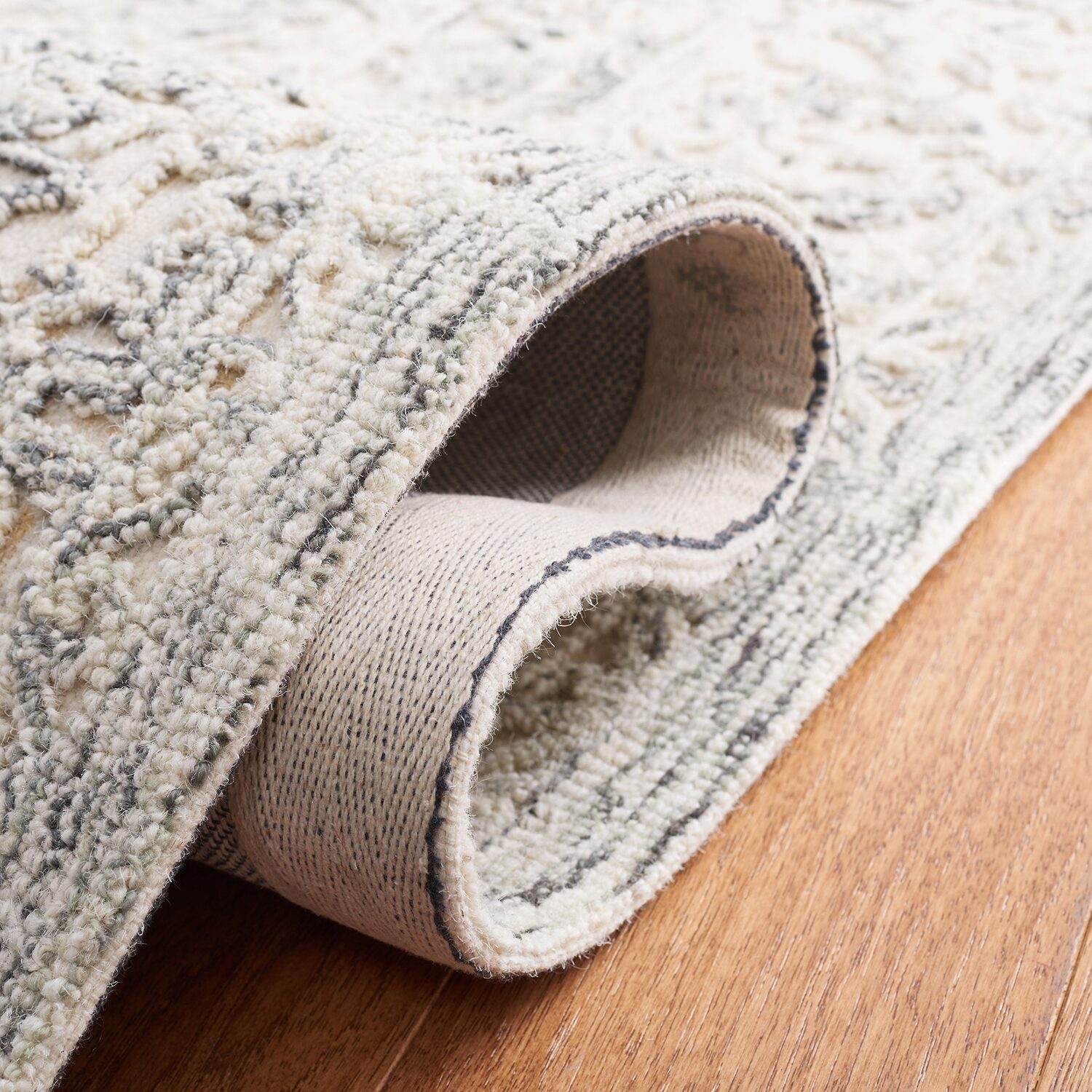 Martha Stewart Zion Bordered Indoor Rectangular Area Rug