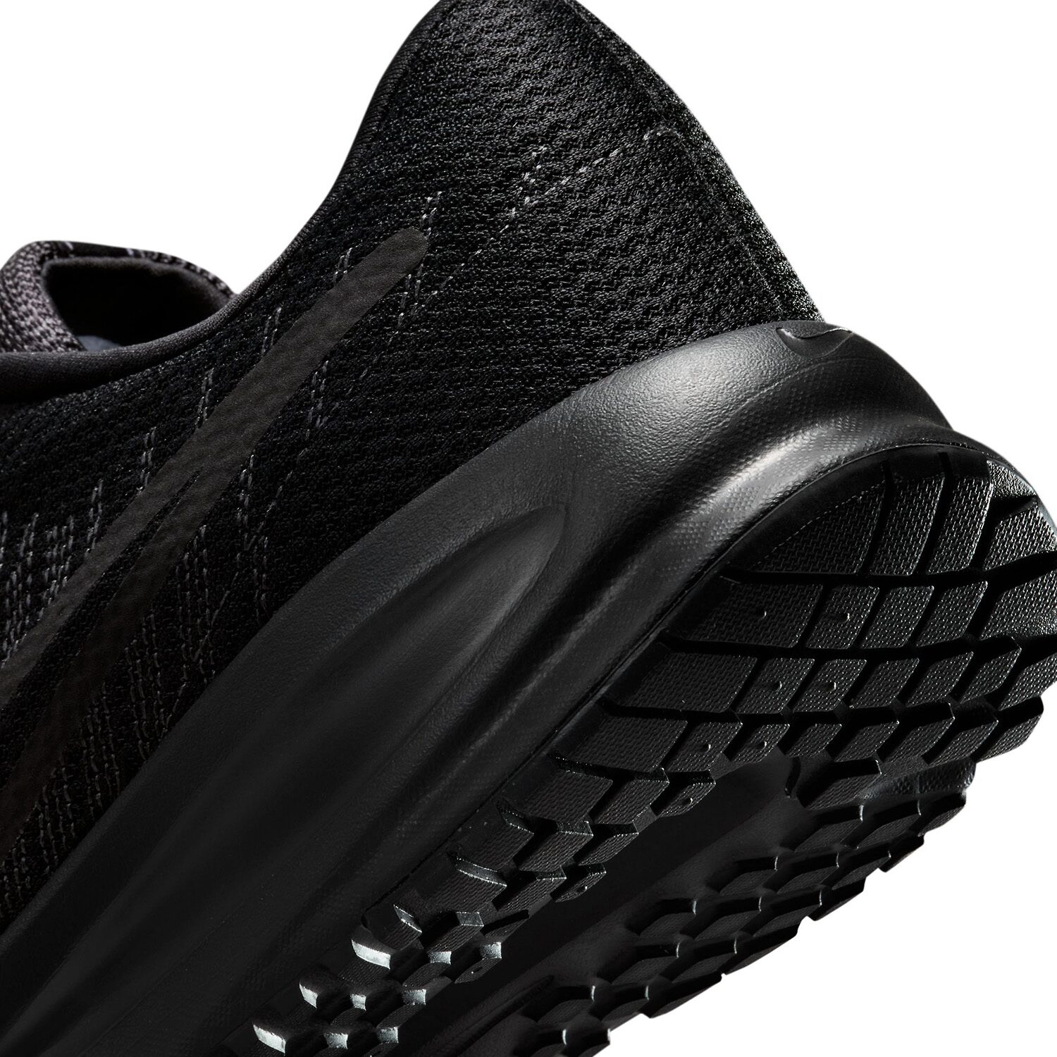 Nike Run Defy Mens Running Shoes