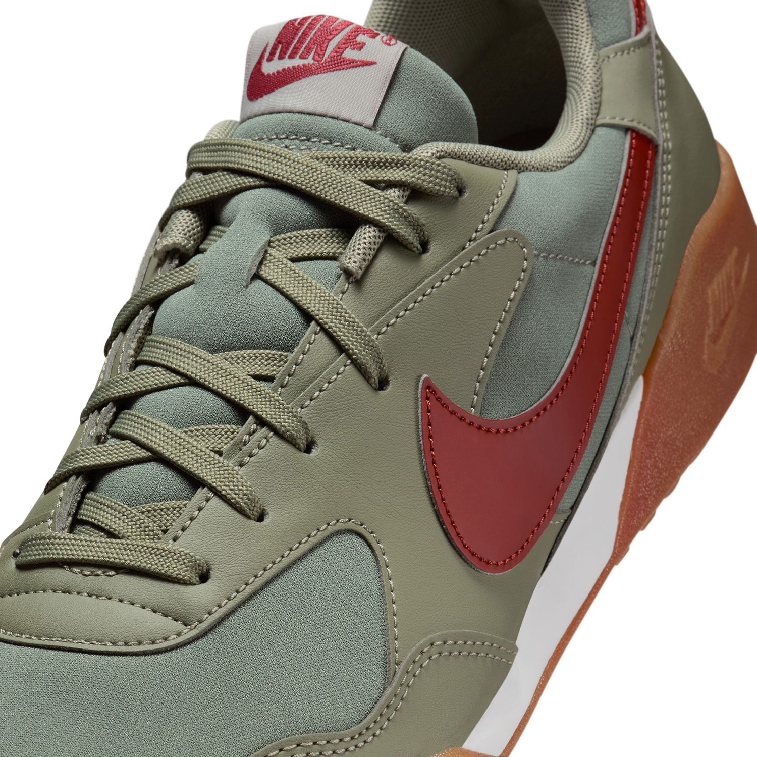 Nike Terra Manta Mens Sneakers