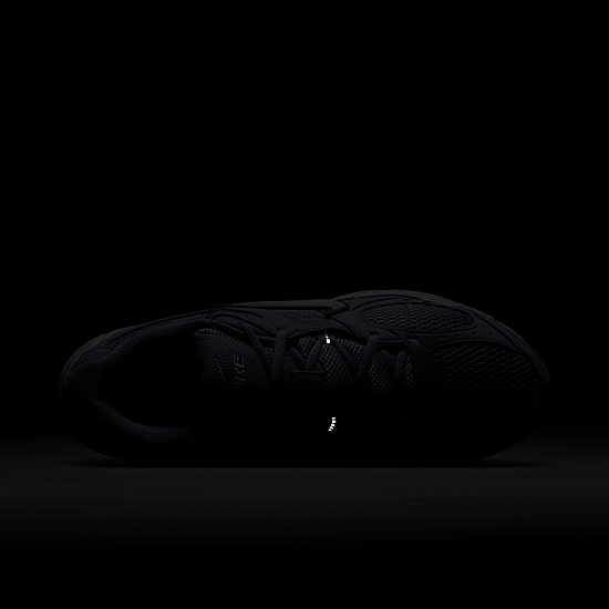 Nike V5 RNR Suede Mens Sneakers