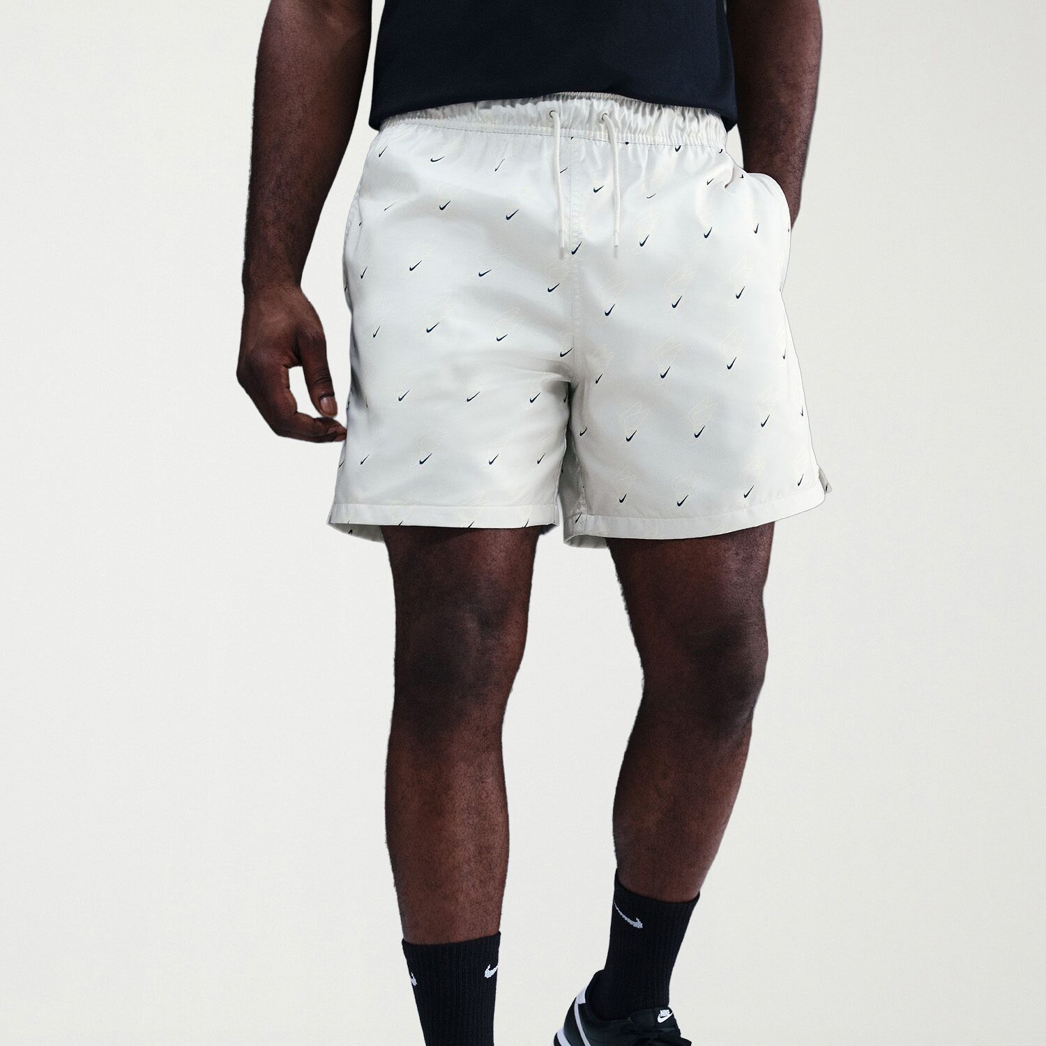 Nike Mens 6" Mid Rise Big and Tall Workout Shorts