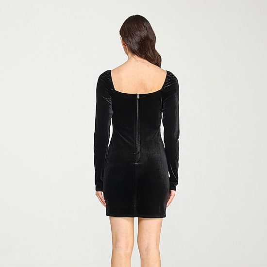 City Triangle Womens Juniors Square Neck Long Sleeve Fitted Velvet Bodycon Dress